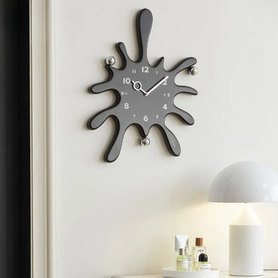 Larsen Echo Clock