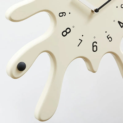 Larsen Echo Clock