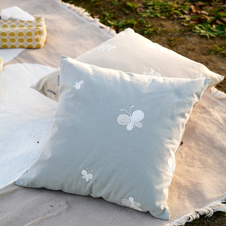 Abilene Square Pillow Cover & Insert